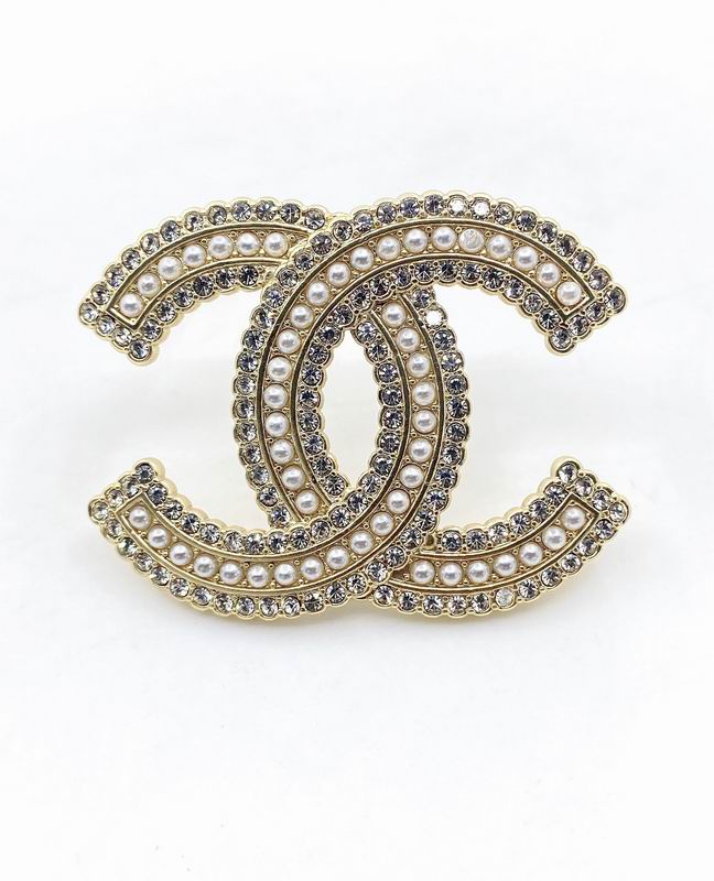 Chanel Brooch 06yxs37